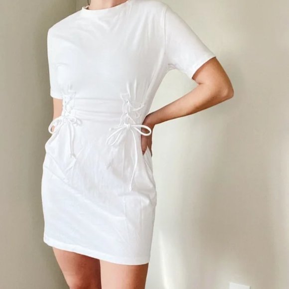 H&M Dresses & Skirts - H&M Trend White Short Sleeve T Shirt Dress with Lace Up Details